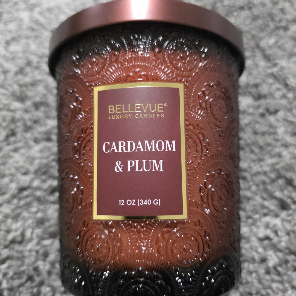 Cardamom & Plum Brown Candle